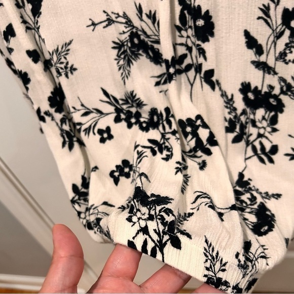 Torrid Womens 0X White Floral Print Bell Sleeve - Picture 10 of 14